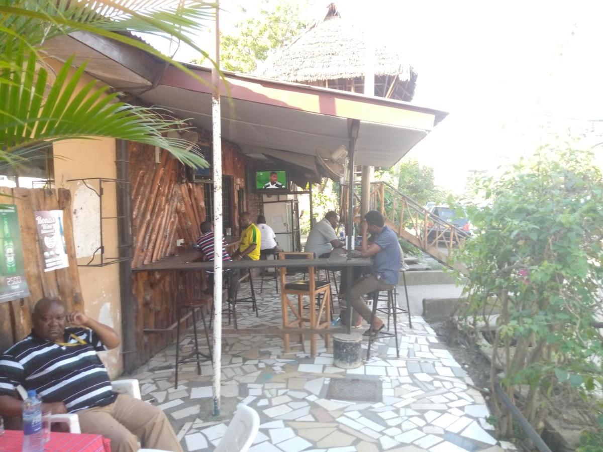 Kicec Bar And Guest House Airport Dar es Salaam Esterno foto
